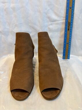 Lucky Brand Brown Peep Toe Mule Clogs